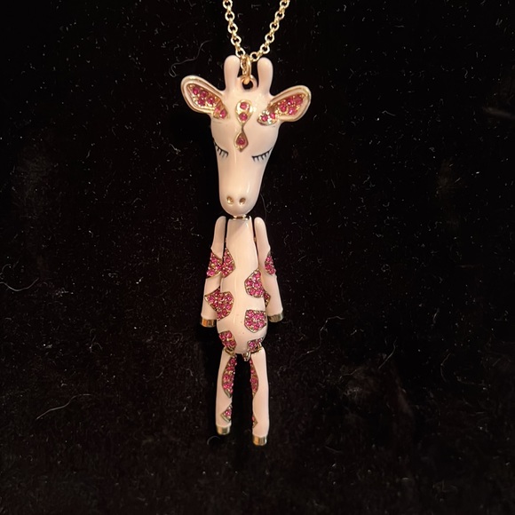 ๐๐NWT Betsey Johnson Giraffe Necklace๐๐ - Picture 2 of 4